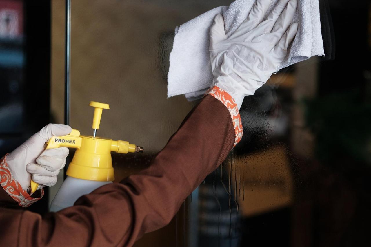 Omah Teras Bata Guesthouse ジョグジャカルタ エクステリア 写真